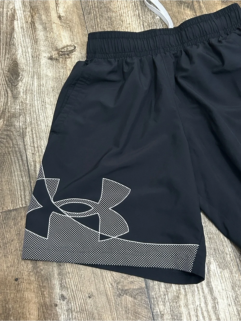 Under Armour black Athletic Logo-Accent Shorts MD